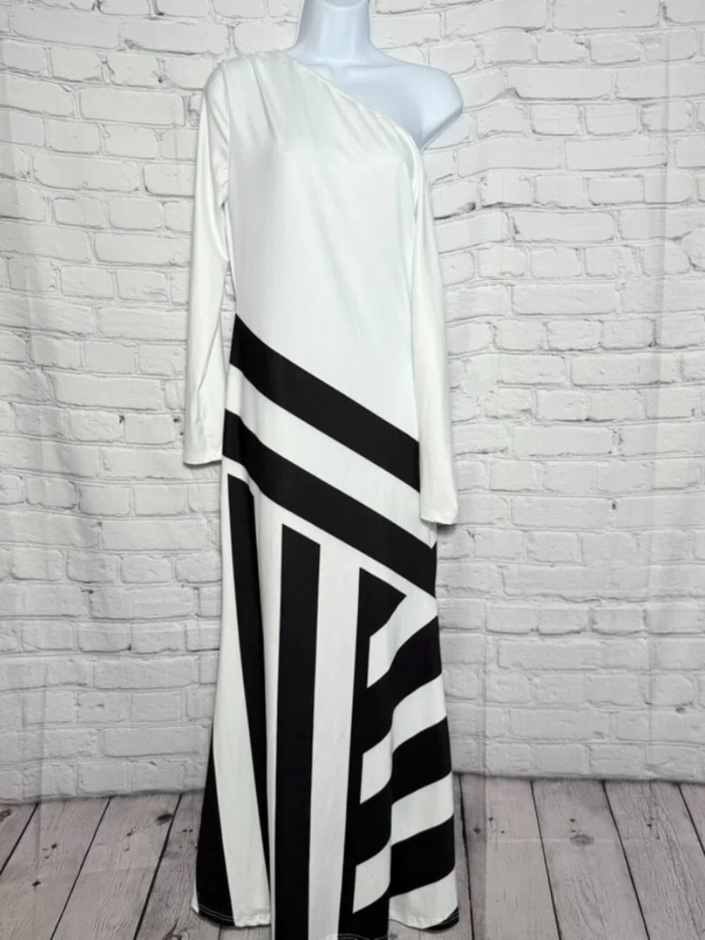 SHEIN Size Small One Shoulder Maxi Dress Black White Abstract Geometric Stretch - Picture 4 of 5